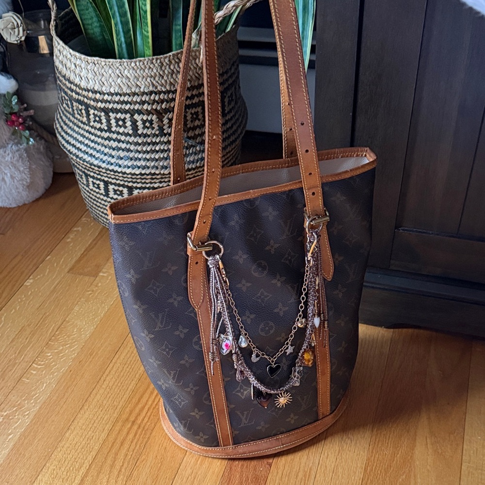 Louis Vuitton Bucket Bag